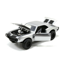 Încarcă imaginea în Galerie, Jada Toys Masinuta Metalica Fast And Furious 1967 Chevy Camaro