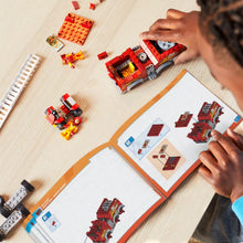 Încarcă imaginea în Galerie, Hot Wheels Monster Truck Mega Set Constructie 5 Alarm
