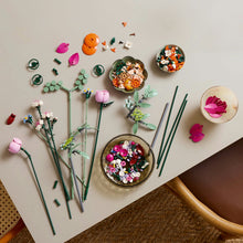 Încarcă imaginea în Galerie, Lego Botanicals Buchet de Flori Roz