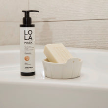 Încarcă imaginea în Galerie, Artego Lola Mask Caramel 200ml - Masca Nuantatoare Pentru Reflexe Caramel