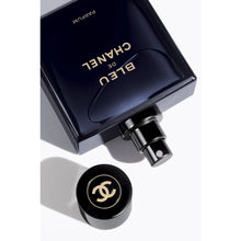 Încarcă imaginea în Galerie, Chanel Bleu de Chanel Eau de Parfum 50ml - Apa de Parfum Lemnos-Intens Pentru Barbati