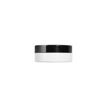 Încarcă imaginea în Galerie, Chanel Hydra Beauty Nutrition Nourishing Lip Care 10g - Balsam Intens Hidratant Pentru Buze