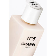Încarcă imaginea în Galerie, Chanel N°5 Body Lotion 200ml - Lotiune de Corp Hidratanta si Parfumata
