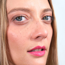 Încarcă imaginea în Galerie, Layla Cosmetics It's Pink - Luciu de Buze Transformator si Hidratant