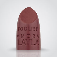 Încarcă imaginea în Galerie, Layla Cosmetics Immoral Shine Lipstick No 7 Pool Night - Ruj Intens Hidratant