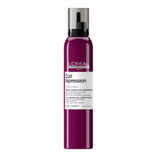 Încarcă imaginea în Galerie, L’Oréal Professionnel Serie Expert Curl Expression 10-in-1 defineste buclele, hidrateaza si protejeaza parul termic.
