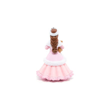 Încarcă imaginea în Galerie, Papo Personaje de Basm Figurina Printesa cu Caine