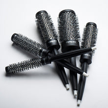 Încarcă imaginea în Galerie, Termix Professional Black Hair Brush 23mm - Perie Profesionala Pentru Styling si Volum - Beauty Lounge