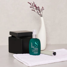 Încarcă imaginea în Galerie, Alfaparf Milano Reparative Anti-Breakage Daily Fluid - Spray de Reconstructie 125ml