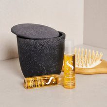 Încarcă imaginea în Galerie, Alfaparf Milano Reparative SOS Emergency Oil - Serum De Reconstructie 6X13ml