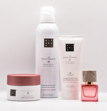 Încarcă imaginea în Galerie, The Rituals of Sakura Medium Gift Set - Set Cadou
