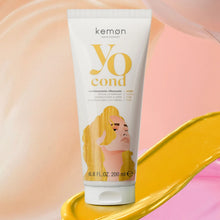 Încarcă imaginea în Galerie, Kemon Yo Cond Honey 200ml - Balsam Nuantator Pentru Par blond si Saten Deschis
