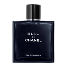 Încarcă imaginea în Galerie, Chanel Bleu de Chanel - Apa de Parfum Pentru Barbati 50ml
