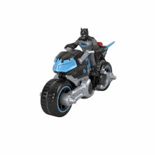 Încarcă imaginea în Galerie, Fisher Price Imaginext DC Super Friends Vehicul Motocicleta cu Figurina Batman cu Costum Gri