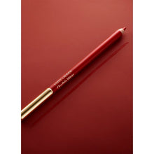 Încarcă imaginea în Galerie, Estee Lauder Doublewear 24H Stay In Place Lip Liner-Red 18 - Creion de Buze