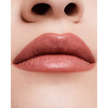 Încarcă imaginea în Galerie, Estee Lauder Pure Color Lipstick Making You Blush - Ruj