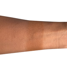 Încarcă imaginea în Galerie, Layla Cosmetics Fard Compatto Top Cover No 4 - Fard de Obraz Multifunctional