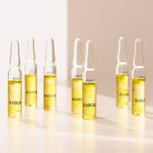 Încarcă imaginea în Galerie, Babor Multi Vitamin 7x2ml - Fiole Concentrate cu Complex Multivitaminic pentru Revitalizare și Ten Energizat și Sănătos - Beauty Lounge