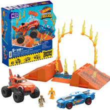 Încarcă imaginea în Galerie, Hot Wheels Monster Truck Mega Set Constructie cursa Tiger Shark Chomp