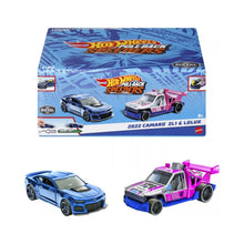 Încarcă imaginea în Galerie, Hot Wheels Set 2 Masinute Metalice Pull Back Camaro Zl1 2022 si Lolux
