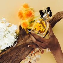 Încarcă imaginea în Galerie, Marc Jacobs Perfect Intense Eau de Parfum 50ml - Pentru Femei