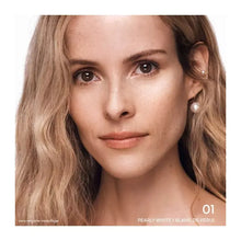 Încarcă imaginea în Galerie, Guerlain Meteorites Light-Revealing Pearls Of Powder 01 Pearly White - Pudra Perlata