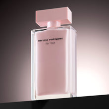 Încarcă imaginea în Galerie, Narciso Rodriguez For Her 50ml - Apa de Parfum Pentru Femei Dulceag-Floral