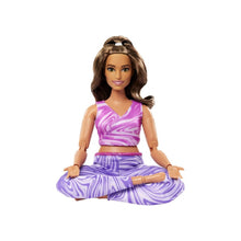 Încarcă imaginea în Galerie, Barbie Papusa Made To Move Satena cu Top Roz