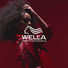Încarcă și redă videoclipul în Galerie, Wella Professionals Ultimate Repair Set Pentru Par Deteriorat