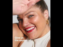 Încarcă și redă videoclipul în Galerie, Clinique Take The Day Off Charcoal Cleansing Balm 125ml - Demachiant