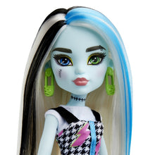 Încarcă imaginea în Galerie, Monster High Papusa Frankie Stein