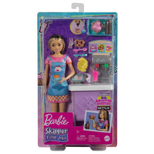 Încarcă imaginea în Galerie, Barbie Papusa Skipper First Jobs Snack Bar