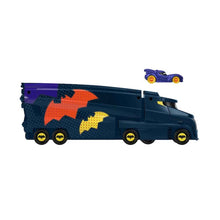 Încarcă imaginea în Galerie, Fisher Price Batwheels Camionul Bat Big Rig