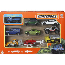 Încarcă imaginea în Galerie, Matchbox Set 9 Masinute Mercedes Benz Unimog U300
