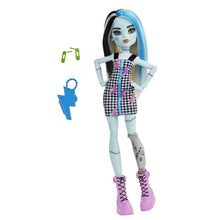 Încarcă imaginea în Galerie, Monster High Papusa Frankie Stein
