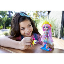 Încarcă imaginea în Galerie, Enchantimals Royal Papusi si Animalute Radia Rainbow Fish si Flo