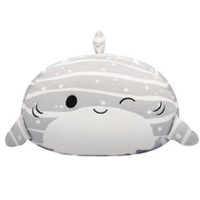 Încarcă imaginea în Galerie, Squishmallows Plus Stackables Rechinul Sachie 30cm - Plus Moale Pentru Copii