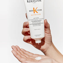 Încarcă imaginea în Galerie, Kérastase Nutritive Lait Vital Balsam Hranitor Par Uscat 200ml - Beauty Lounge