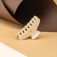 Încarcă imaginea în Galerie, Balmain Limited Edition Pince a Cheveux Medium SS22