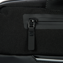 Încarcă imaginea în Galerie, Porsche Design Urban Eco Briefcase M Black - Geanta