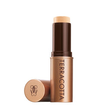 Încarcă imaginea în Galerie, Guerlain Terracotta Foundation Stick 05 Deep 6gr - Fond de Ten