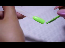 Încarcă și redă videoclipul în Galerie, Cupio Oja Semipermanenta To Go! Macarons - Limette