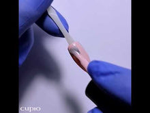 Încarcă și redă videoclipul în Galerie, Cupio Oja Semipermanenta To Go! Fairy Wing 15ml