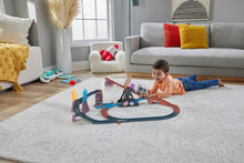 Încarcă imaginea în Galerie, Fisher Price Thomas Set de Joaca Crystal Caves Adventure cu Locomotiva Motorizata
