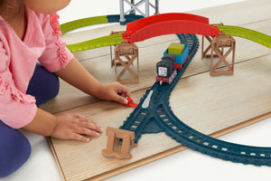 Fisher Price Thomas Set de Joaca cu Locomotiva Push Along Diesel