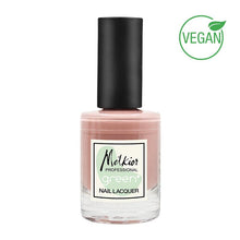 Încarcă imaginea în Galerie, Melkior Oja Green Natural Balance 15ml - Lac de Unghii Vegan cu Luciu Intens si Uscare Rapida
