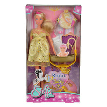 Încarcă imaginea în Galerie, Steffi Love Papusa Royal Baby
