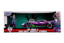 Încarcă imaginea în Galerie, Jada Toys Batman Masinuta Metalica Chevy Corvette Stingray 2009 si Figurina Joker
