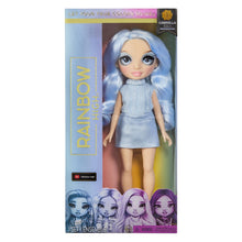 Încarcă imaginea în Galerie, Rainbow High Papusa Gabriella Icely
