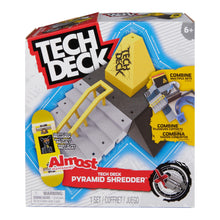 Încarcă imaginea în Galerie, Tech Deck Set Skate Park Pyramid Shredder
